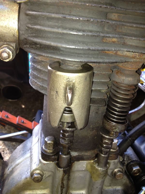 Triumph veteran valve spring tool